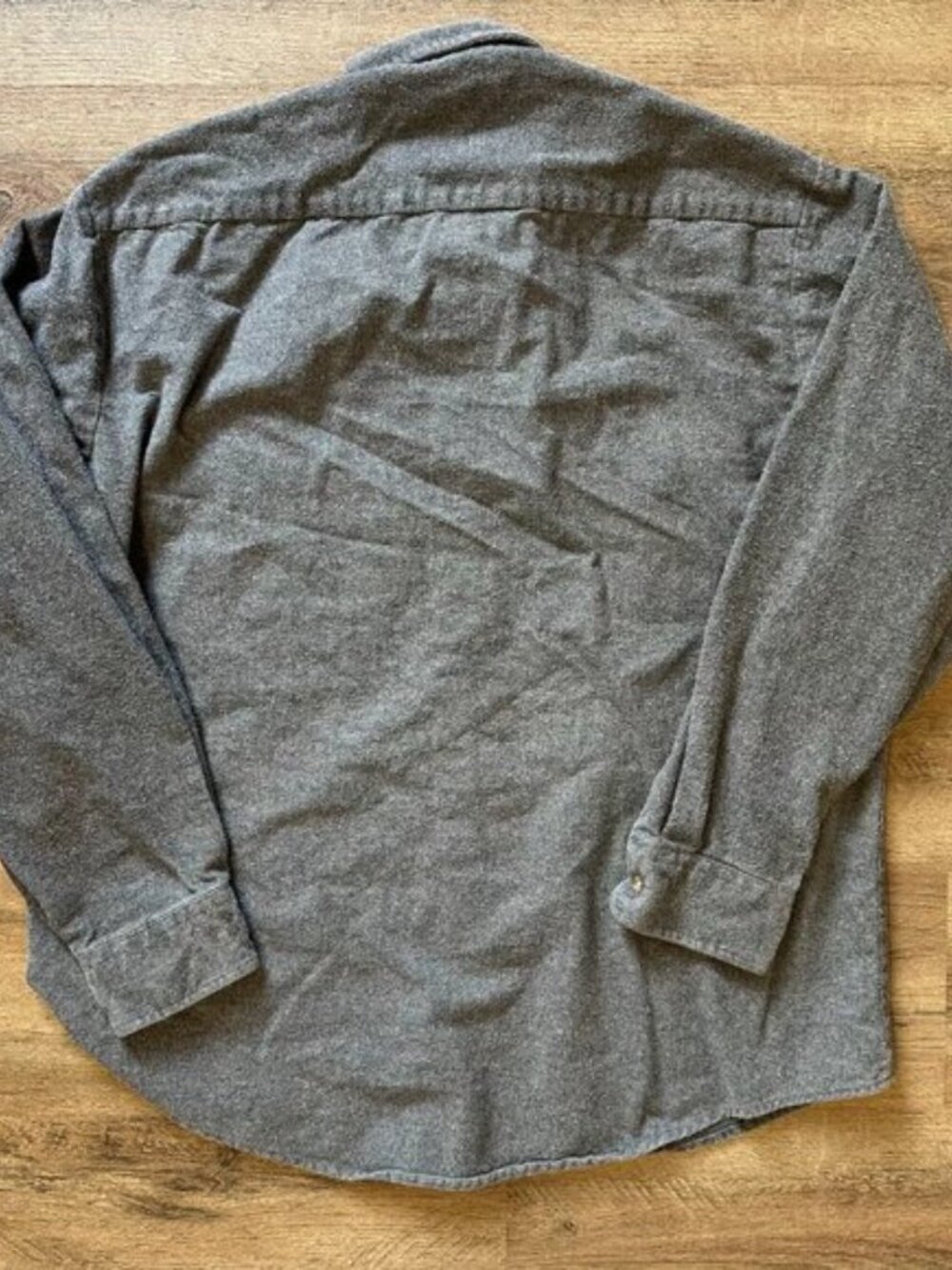 Men's Gray Casual Button-Down Shirt - Classic Long Sleeve - Picture 2 of 4